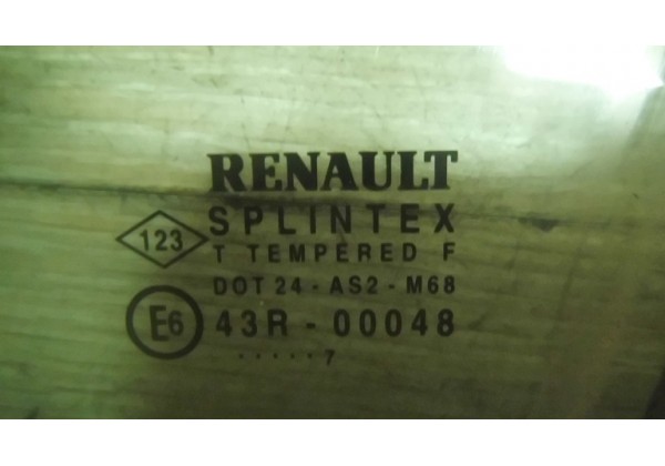 Скло ліве переднє Renault Scenic, 1997р.